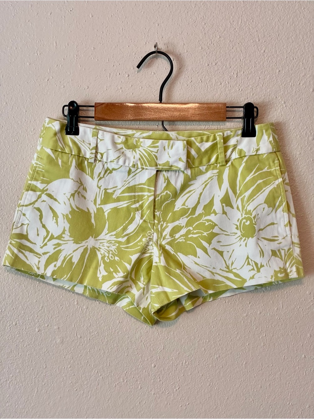 J.CREW 3” Shorts Green White Print Size 4 Low Fit